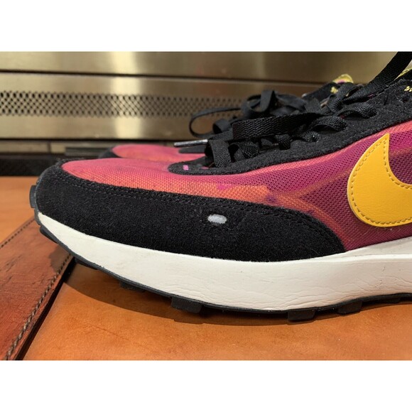 Nike Waffle One Active Fuchsia University Gold DA7995-600 Men's Sz‎ 11 - Picture 5 of 9